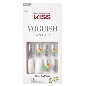 VOGUISH FANTASY GLOW EFFECT | KISS PRESS ON NAILS